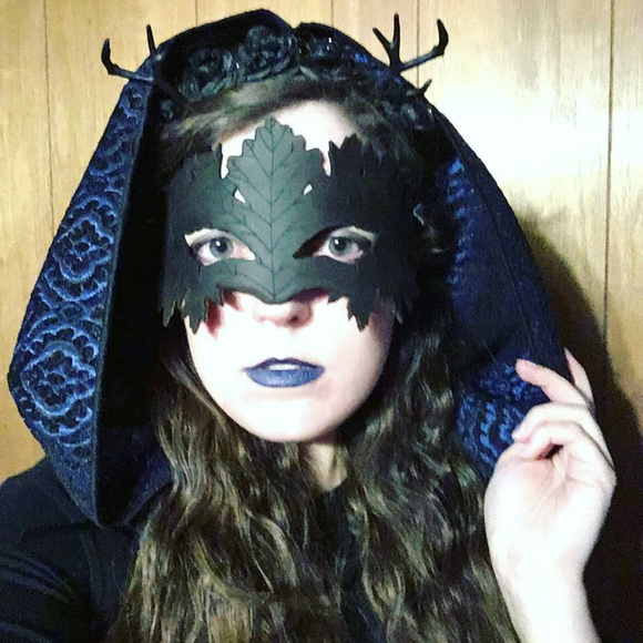 Meet your Posher, Kayla - Picture 4 of 8